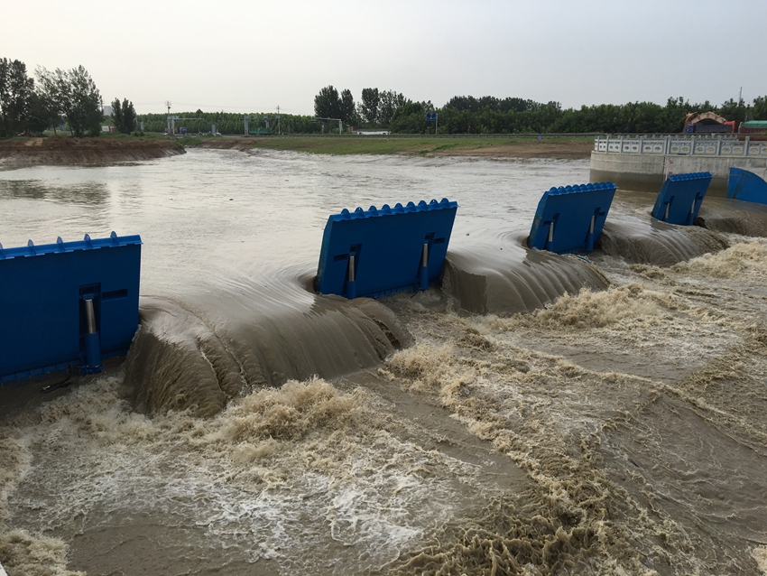 Jining Water Diversion Hydraulic Elevator Dam Project