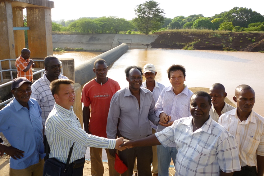 The first rubber dam in Africa by an internationally renowned foreign company in 1997, it happened bursting in 2007 and was beyond repair. It was reinstalled and commissioning by Beijing IWHR Corporation in February 2, 2010, it have been put into operation now. The length of Dam is 49.5m; the height of Dam is 2.25m.