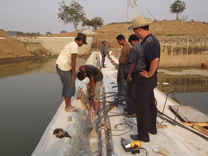 Nga Laik Slope Type Rubber Dam