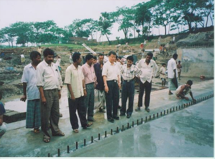 Rubber Dam Construction on Site