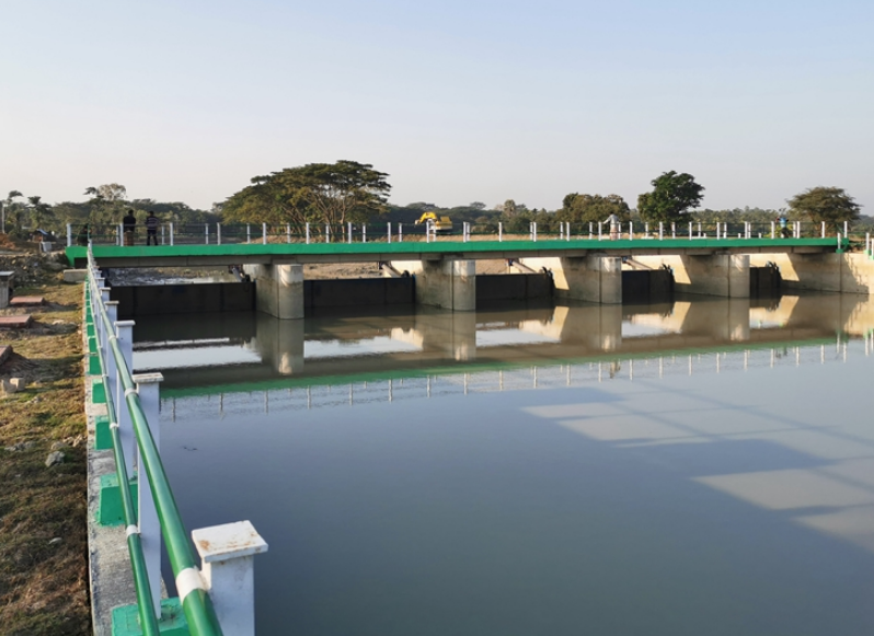 Hydraulic Elevator Dam