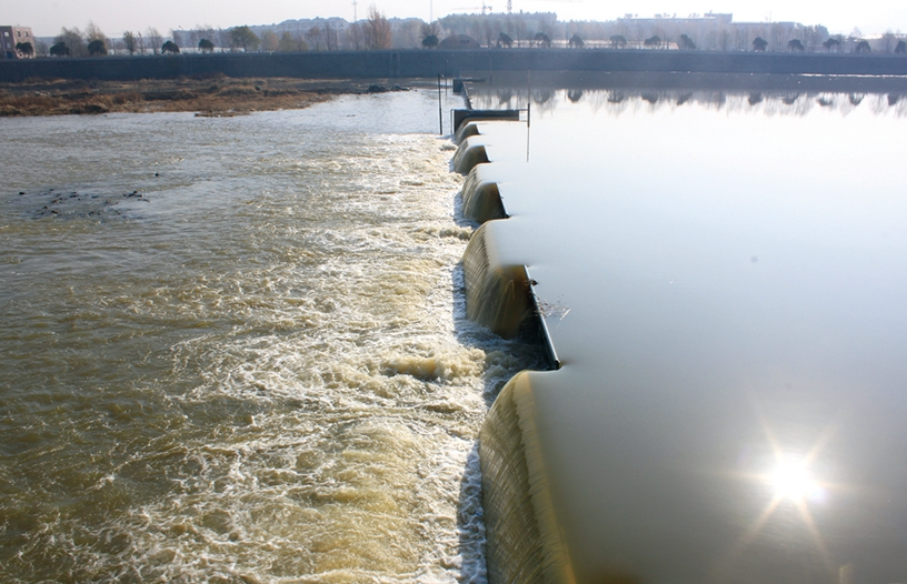 Difference Between a Dam and a Retaining Wall