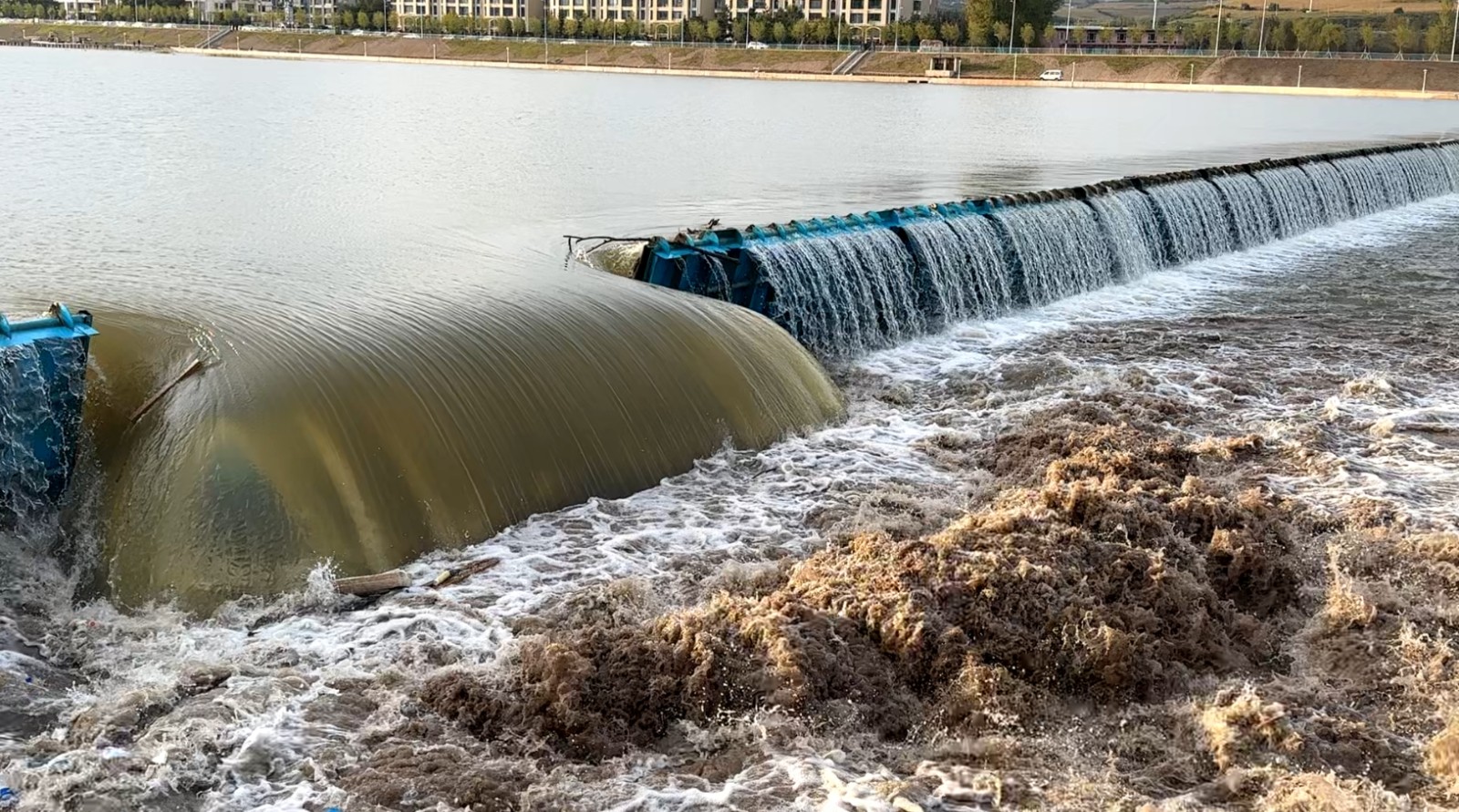 Simplified Elevated Dam (Driven by Diesel Engine)