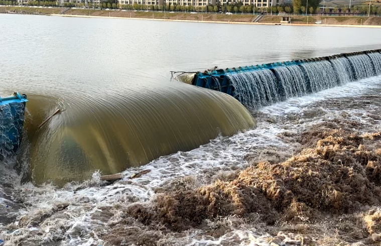 inflatable flood dam