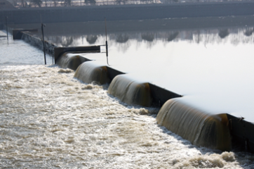 How Do Different Spillway Gates Work?